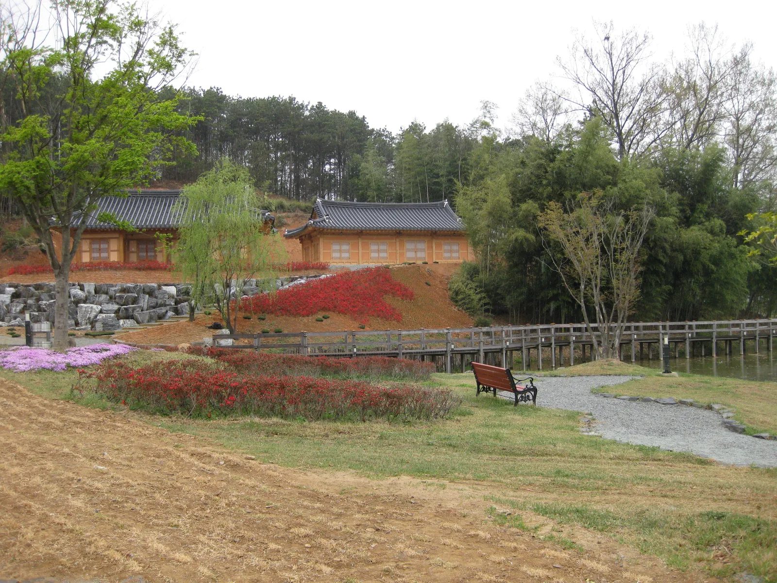 Hanok Stays Worth Booking: Four Real Options Beyond Seoul