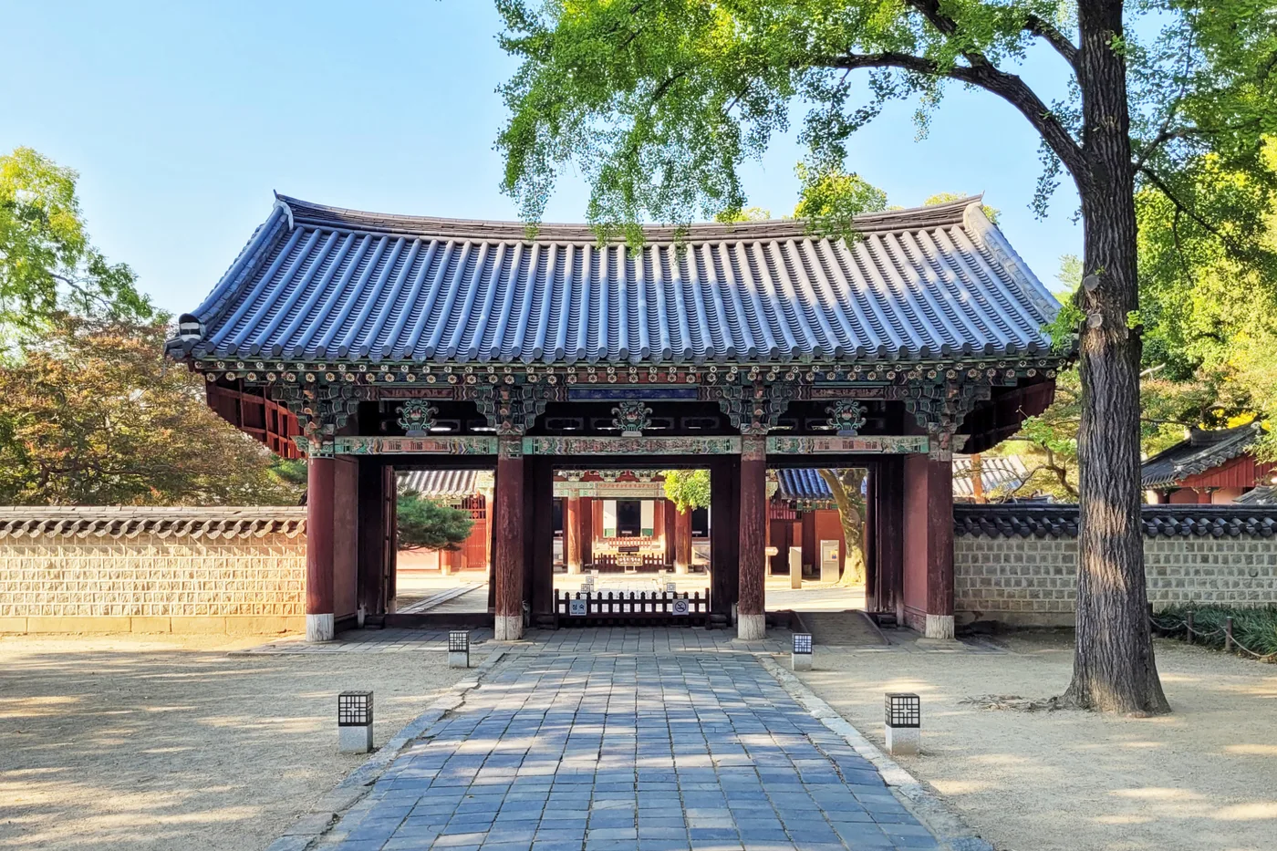 The gate and courtyard of Gyeonggijeon Shrine in Jeonju, a Joseon-dynasty royal shrine