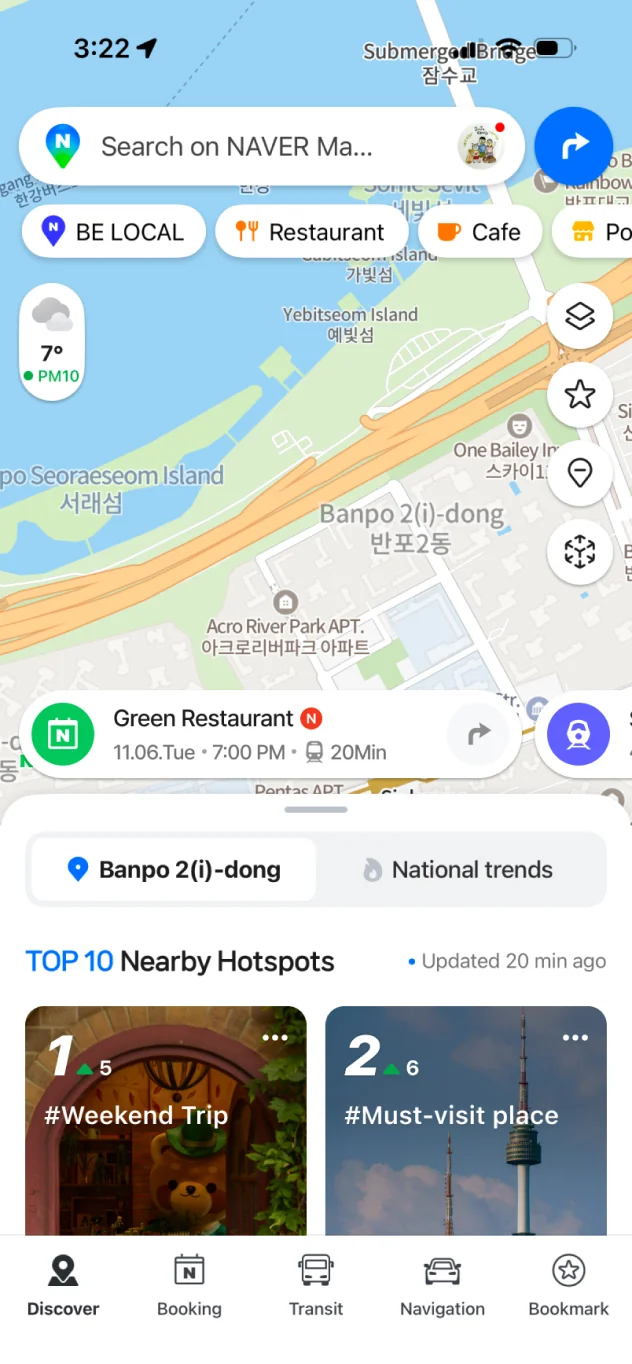 「Naver Map」アプリでは、場所の検索、BE LOCALのおすすめ、周辺の人気スポットが表示されています